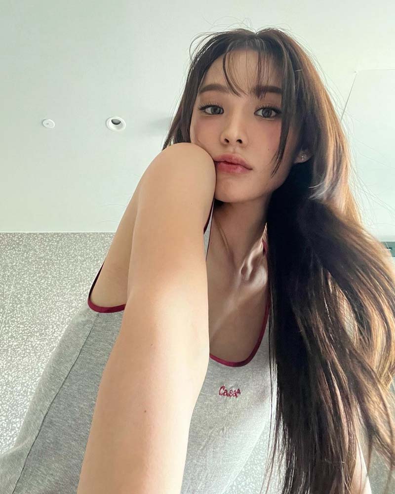 กระปุก พลอยนิรา