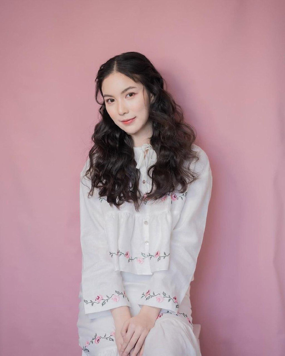 แฟชั่น, เสื้อสีขาว