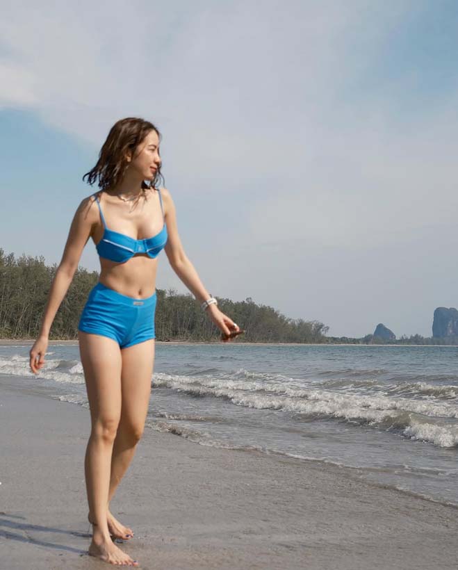 พลอย ภัทรากร