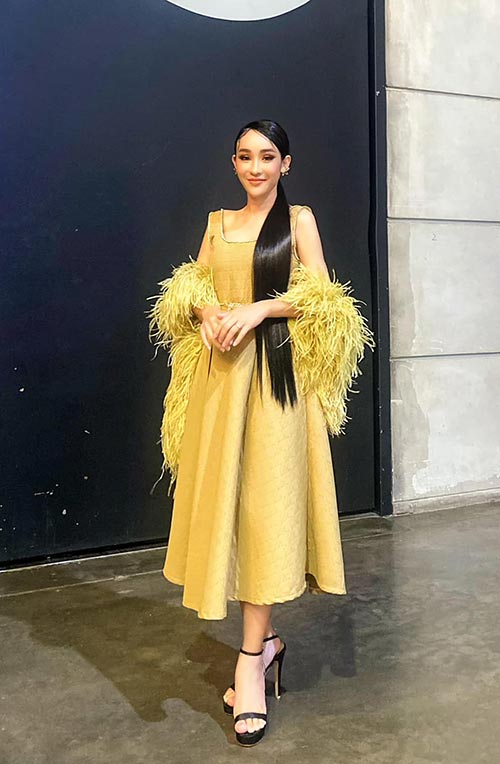 กิ๊ก รุ่งนภา  