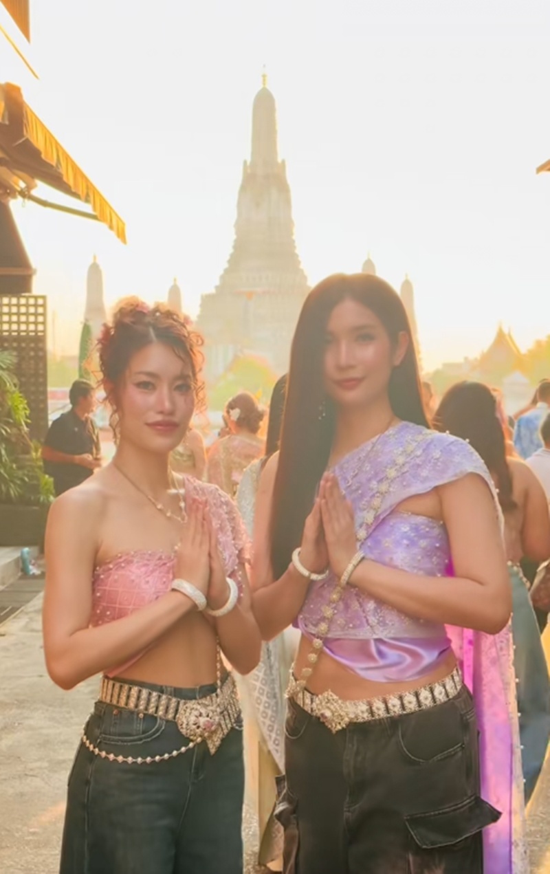 ชุดไทยประยุกต์