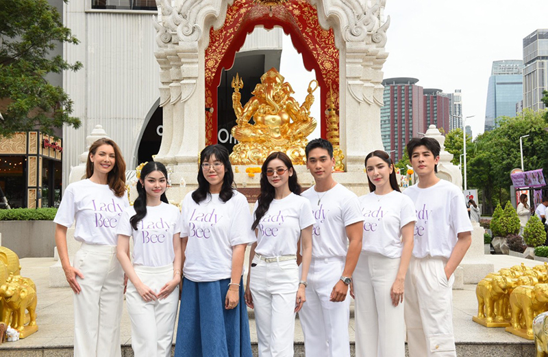 Lady Bee คุณบุญเลื่อง จันดารา อิงฟ้า วราหะ หนังไทย ภาพงานบวงสรวง