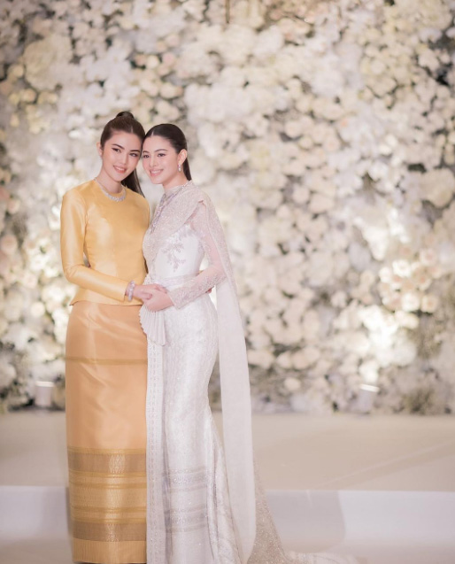 แคท ซอนญ่า ชุดแต่งงาน