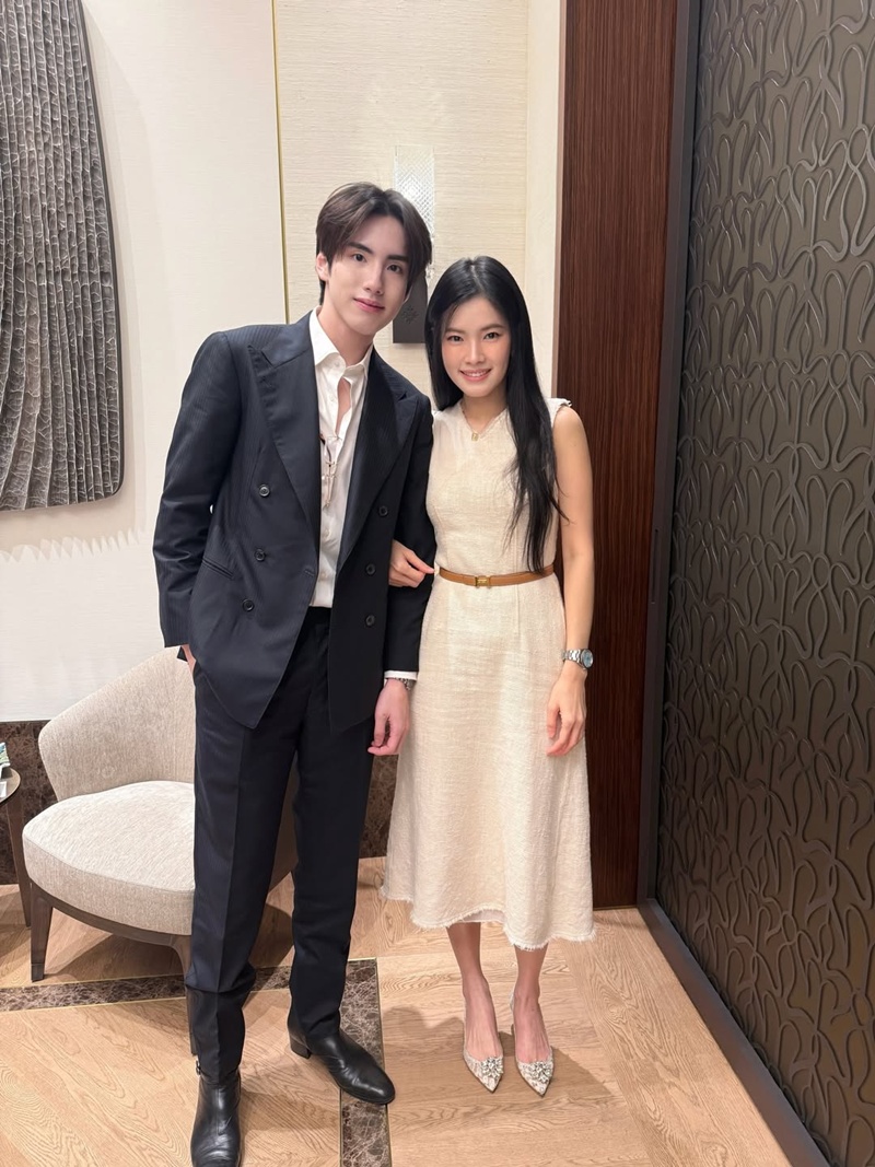 ภูธัชชัย วง BUS ออกงานกับพ่อแม่ 