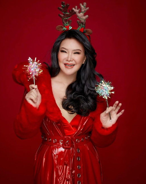 น้องฉัตร ช่างแต่งหน้า