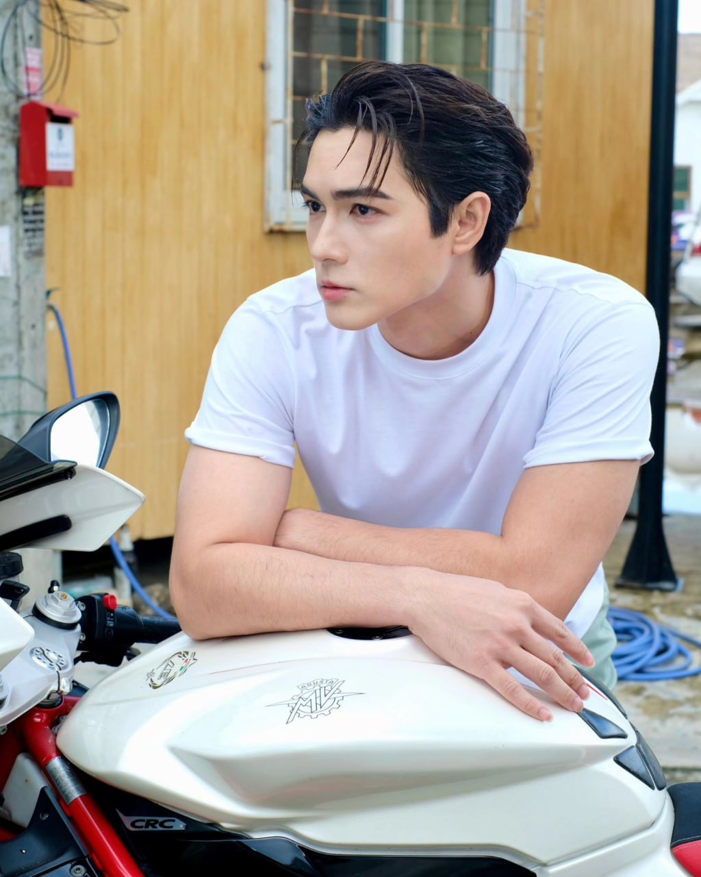 แน็ก ชาลี