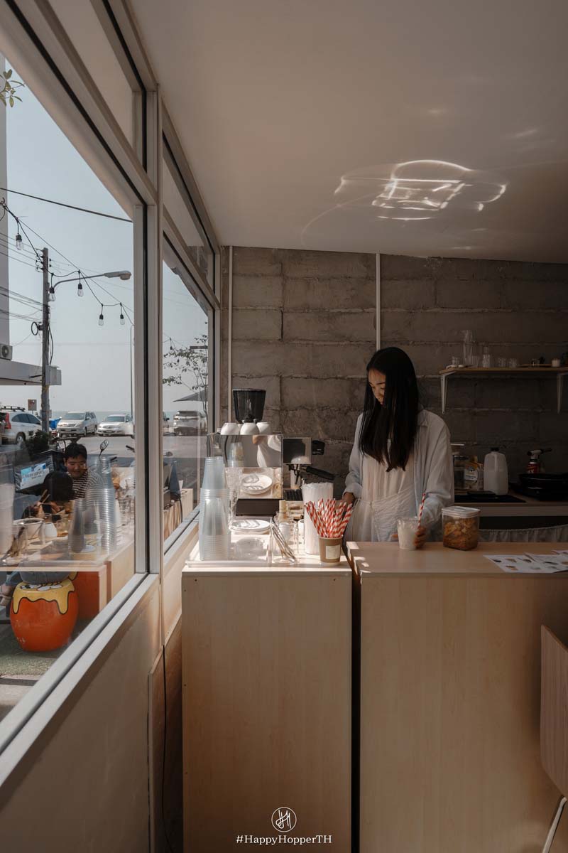 Sunbeans Cafe คาเฟ่บางแสน