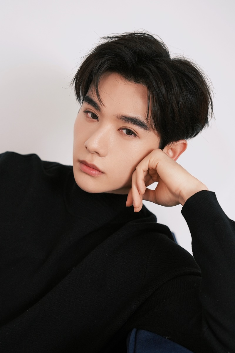 นายกรชิตเล่นเป็นใครในล่าหยก