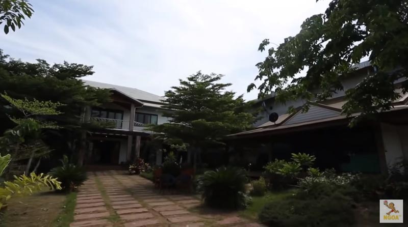 บ้านโอ๊ต ปราโมทย์