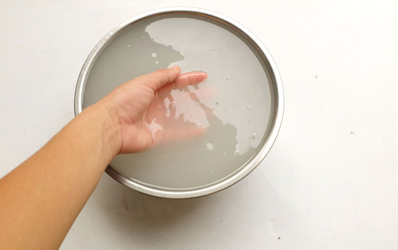 วิธีลดอาการแสบร้อนจากพริก หั่นพริกอย่างไร ไม่ให้แสบมือ เคล็ดลับทำอาหาร