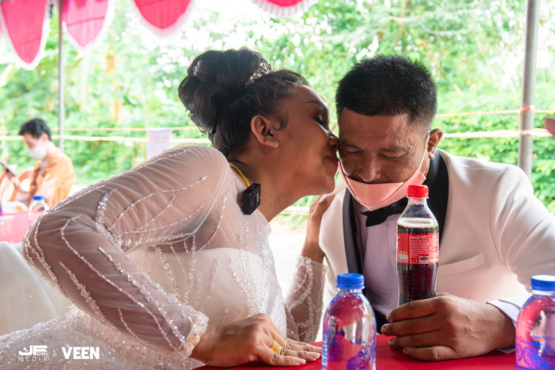 แม่หญิงลี เลิกสามี