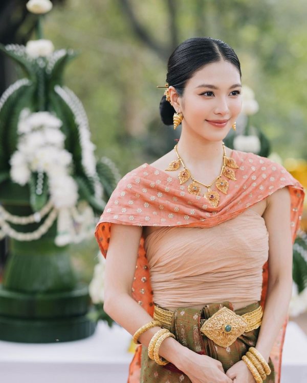 เฟิร์น นพจิรา