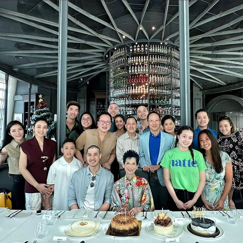 ตั๊ก บงกช เผยภาพอบอุ่น พร้อมหน้าลูก เจ้าสัวบุญชัย