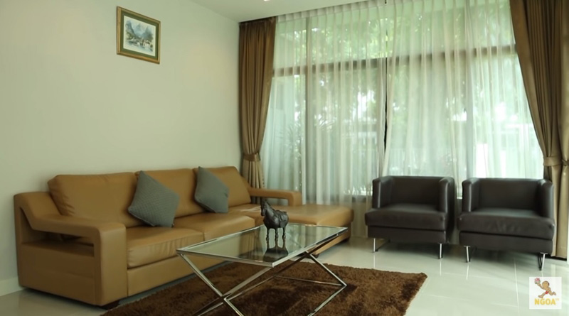 บ้านคริส หอวัง