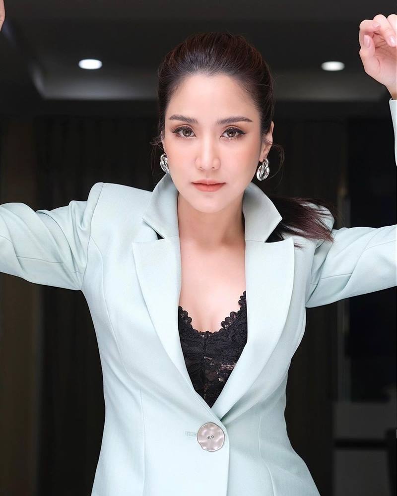 จั๊กจั่น อคัมย์สิริ