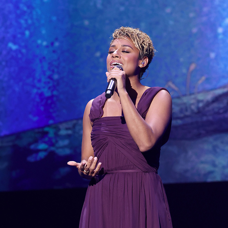 Ariana DeBose 