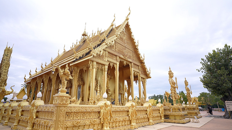 วัดปากน้ำโจ้โล้ ฉะเชิงเทรา