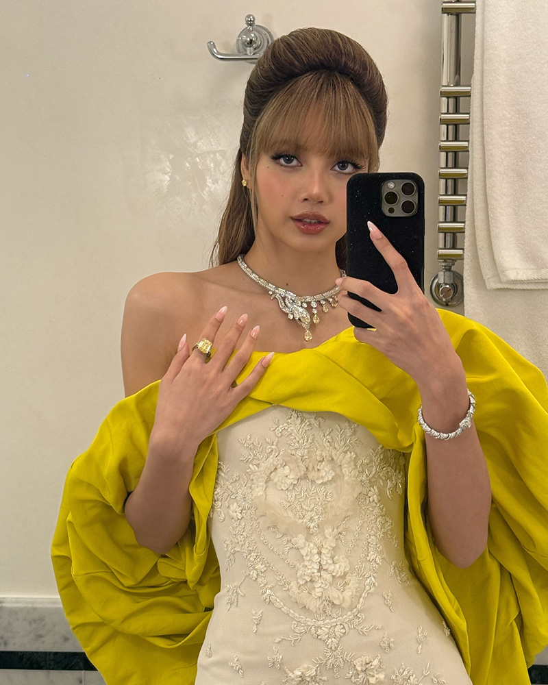 ลิซ่า โคฟ Thank you Kateyki ลุคเจ้าหญิง