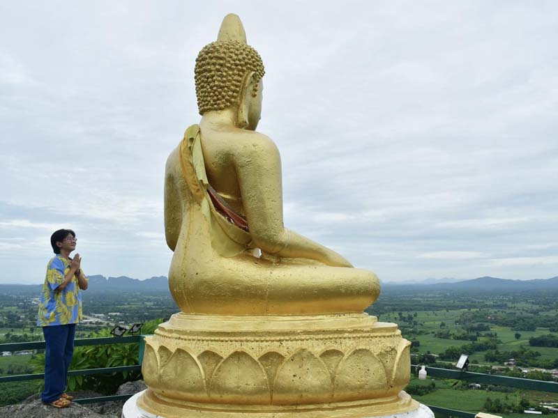 ถ้ำผาเจาะ