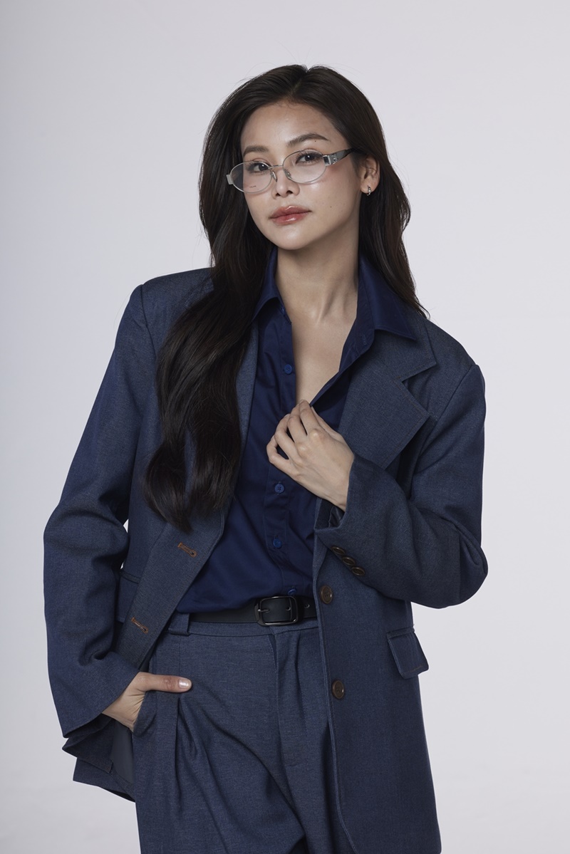 นทีร้อยเล่ห์ อิงฟ้า