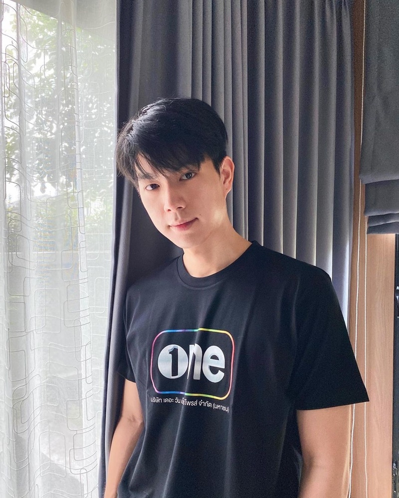 ไบร์ท นรภัทร