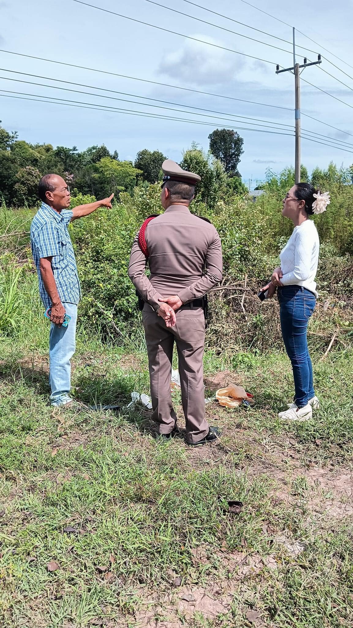 หญิงลี ศรีจุมพล