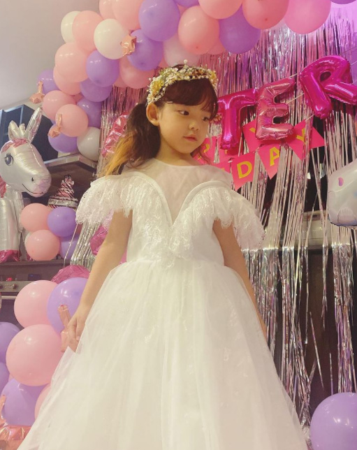 แตงโม นิดา