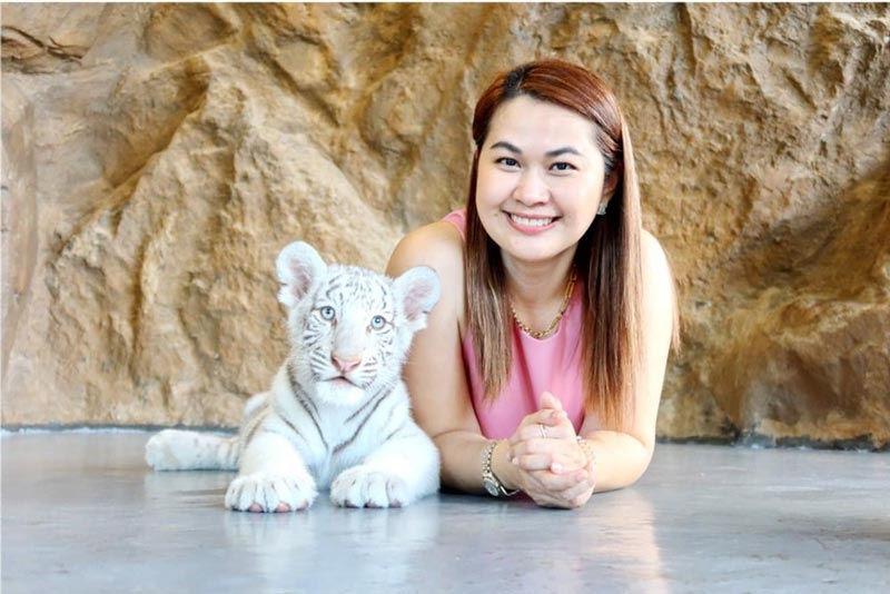 จูน เพ็ญชุลี