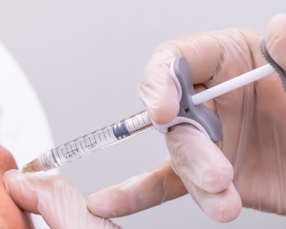 ฉีด Filler แก้มตอบ