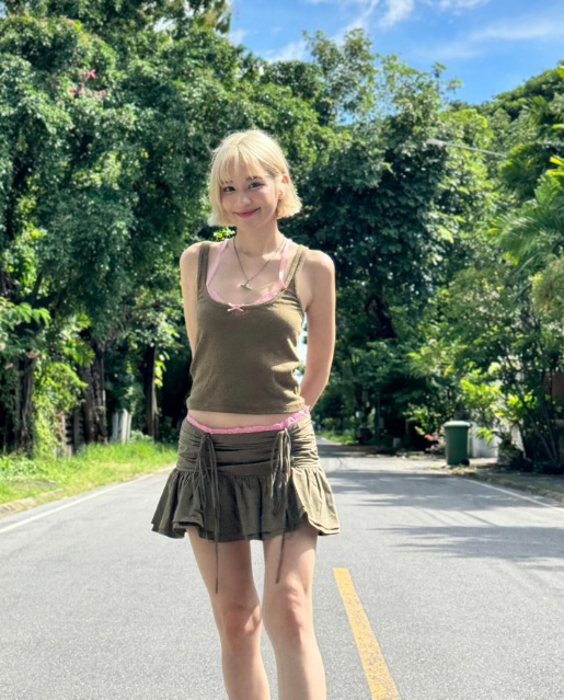 ส้ม มารี ชุดเวียดนาม