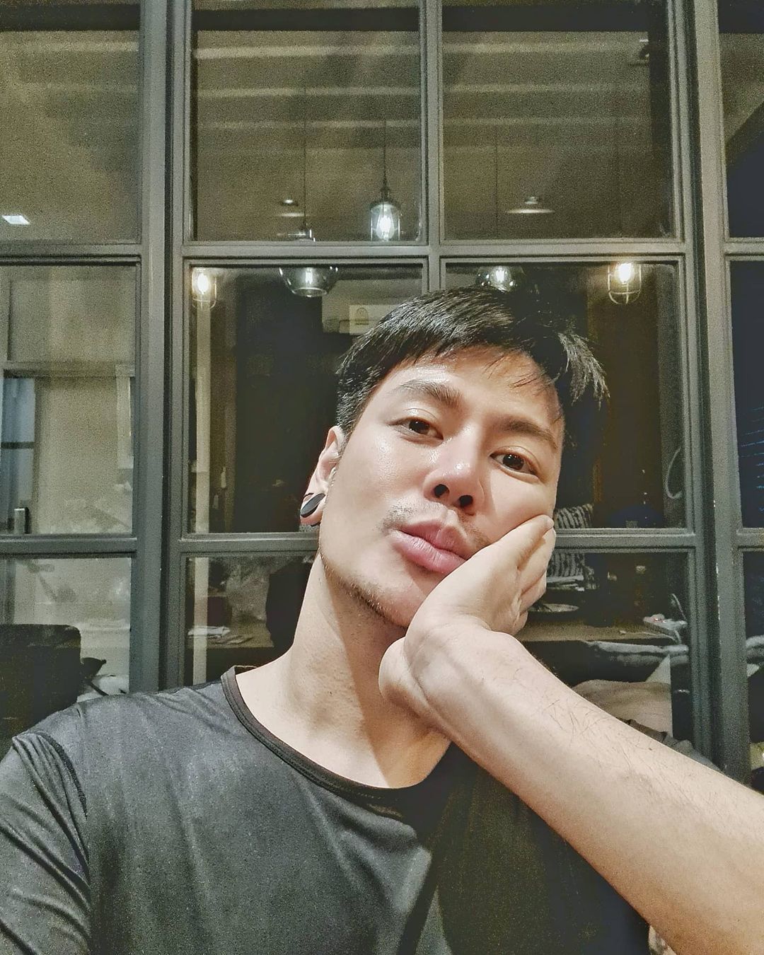 อ๊อฟ ปองศักดิ์