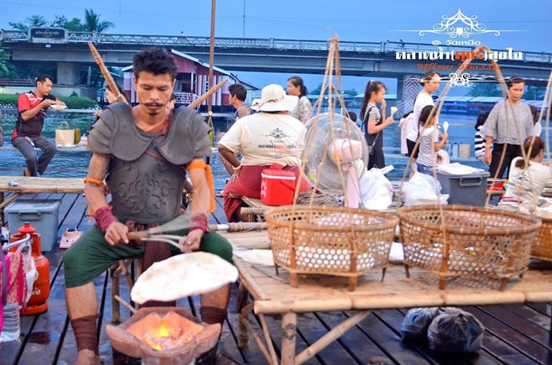 ตลาดน้ำสุขใจ วัดเหนือ