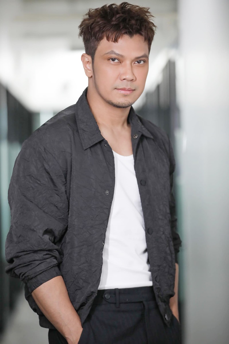 หนุ่ม กะลา