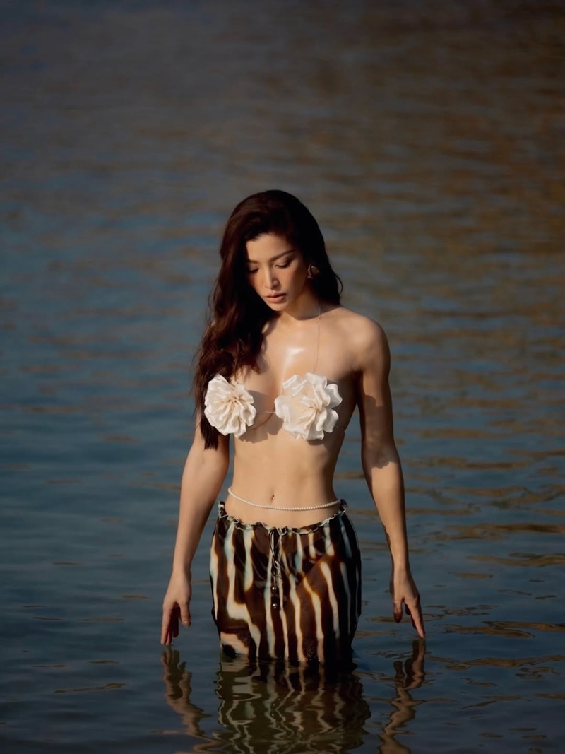 เอมมี่ มรกต