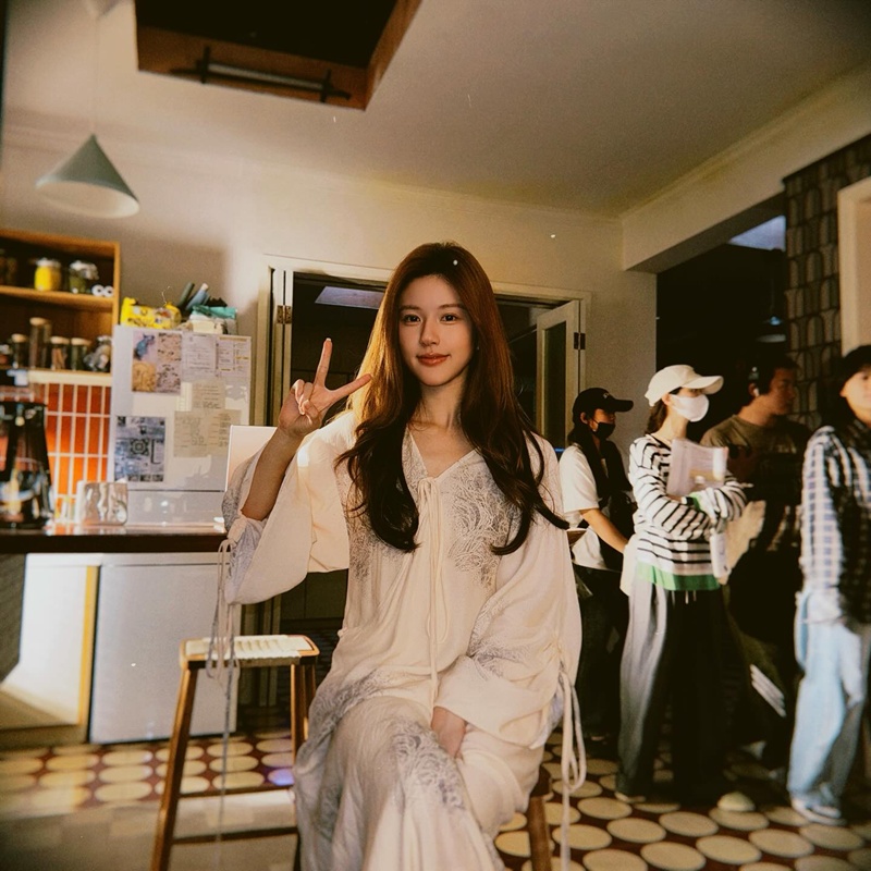 จ้าวลู่ซือ ฉีกสัญญาต้นสังกัดเดิมสำเร็จ ไม่ต้องจ่ายสักหยวน