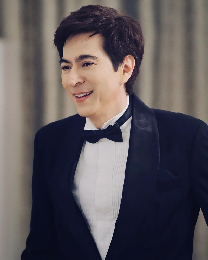 แซม ยุรนันท์