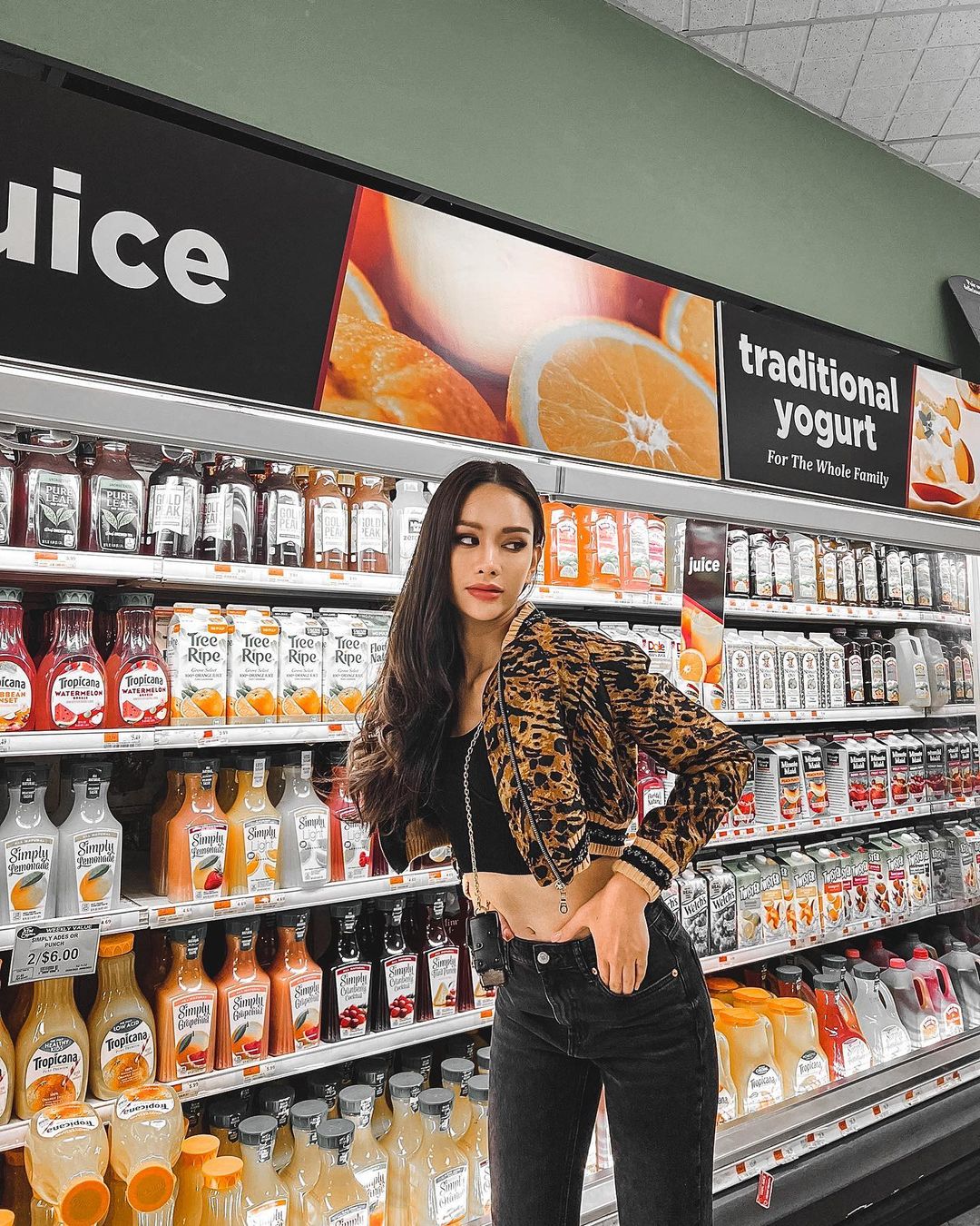 แอนนา เสืองามเอี่ยม