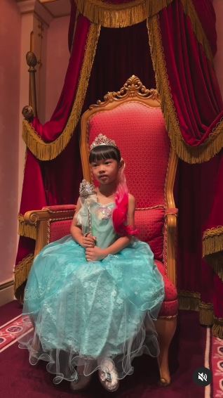 น้องโนล่า