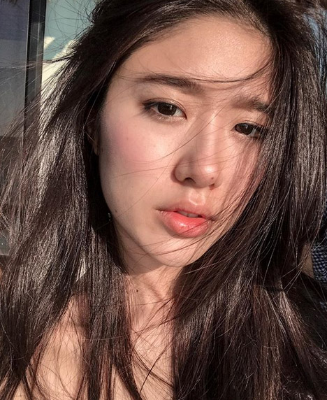 แก้ว จริญญา