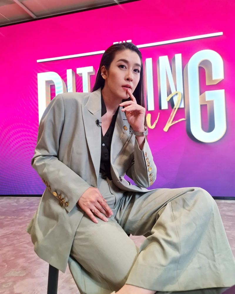 เชียร์ ฑิฆัมพร