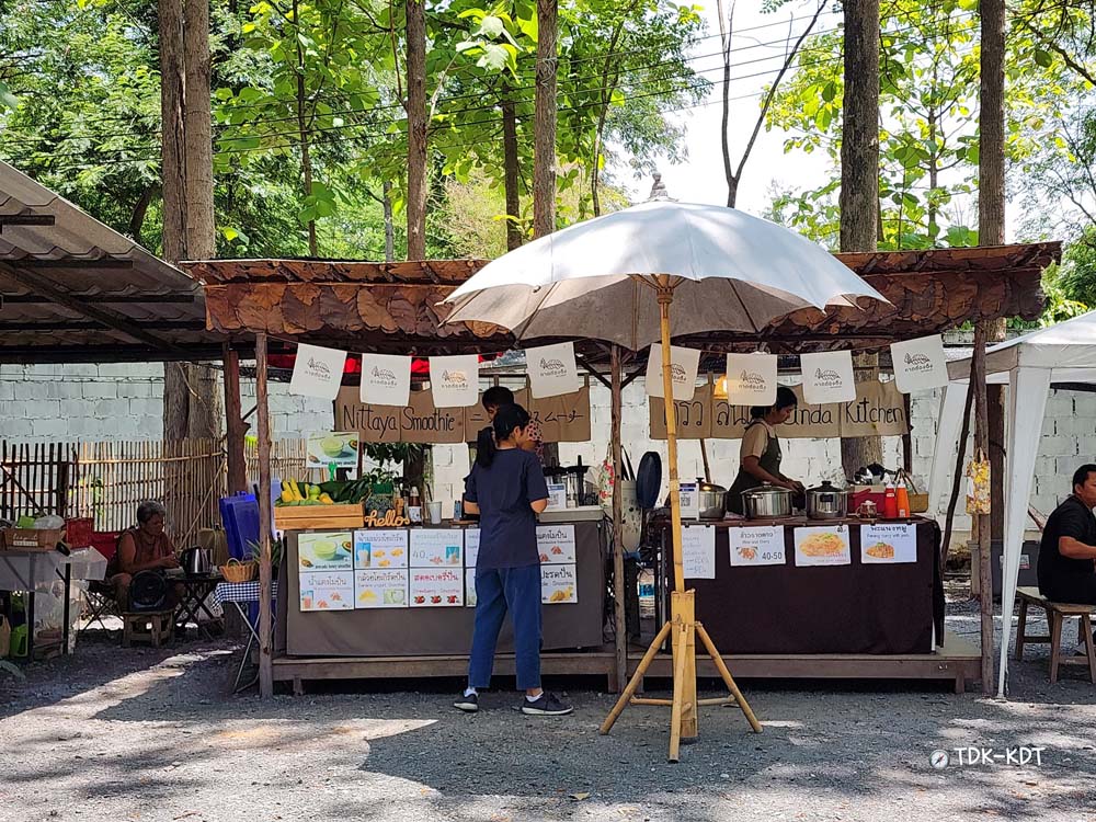 กาดต๋องตึง บ้านริมน้ำ Tong Tung Market ที่เที่ยวเชียงใหม่ที่เช็กอิน