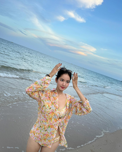 โบว์ เมลดา ชุดไปทะเลผู้หญิง