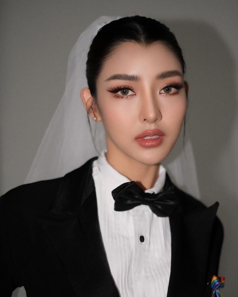 ยุวเฟิร์น ยุวภรณ์ ทรงงาม