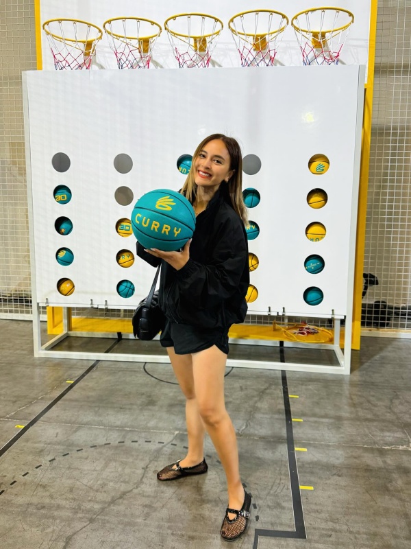 นานา ไรบีนา