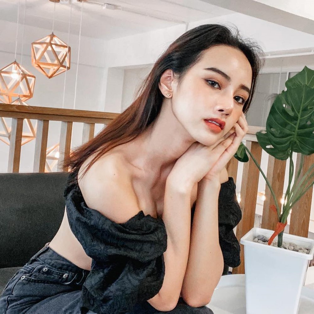 น้องมีน นางฟ้าเกณฑ์ทหาร