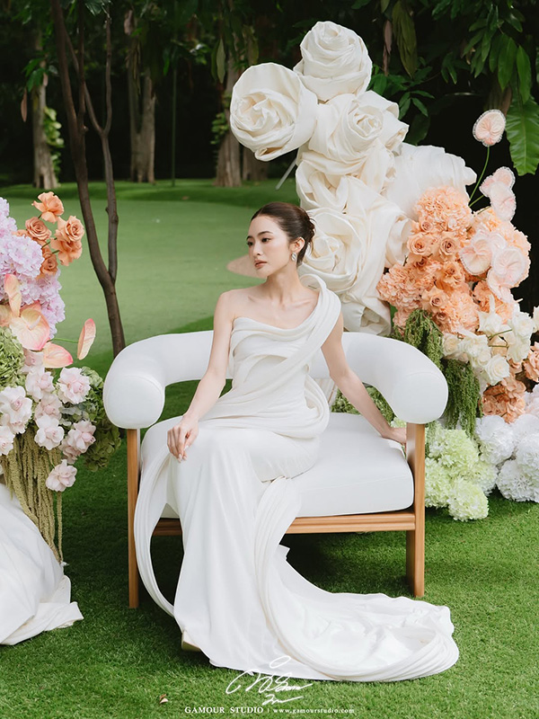 ชุดแต่งงาน มายด์ ลภัสลัล