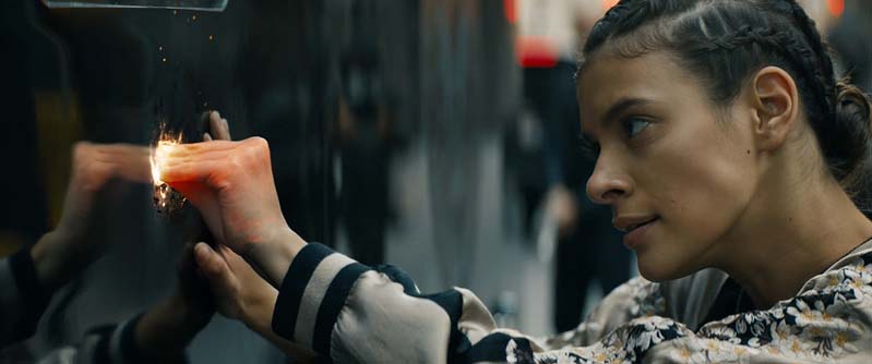 CODE 8 ล่าคนโคตรพลัง