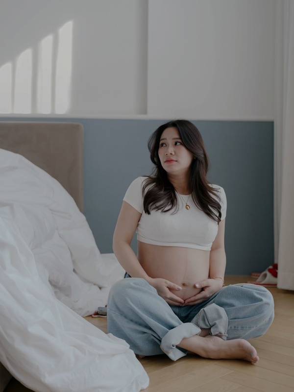 เจมส์ จิรายุ อวดภาพหวาน โฟม อุ้มท้อง 38 สัปดาห์