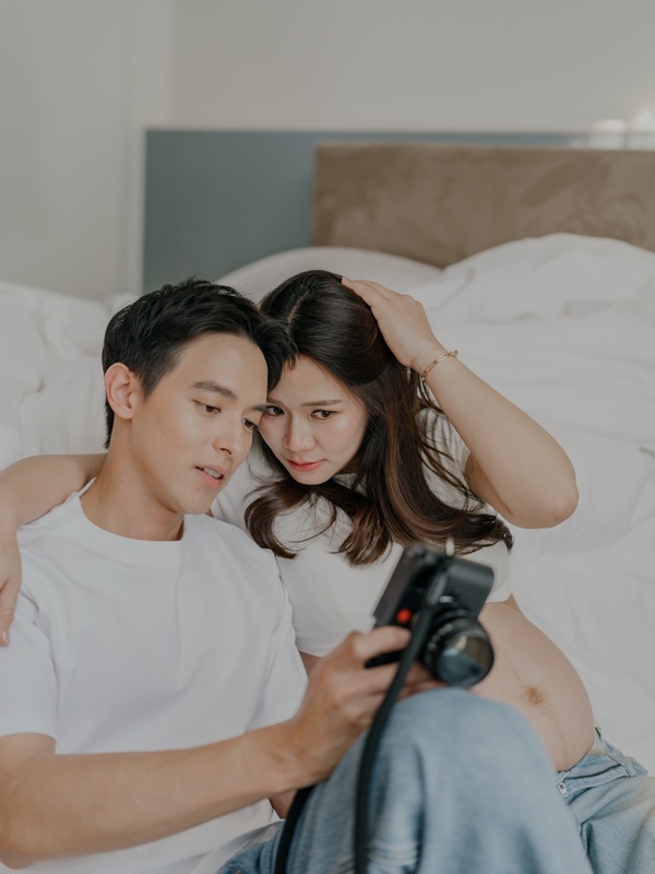 เจมส์ จิรายุ อวดภาพหวาน โฟม อุ้มท้อง 38 สัปดาห์