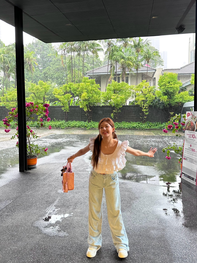 จ้าวลู่ซือ